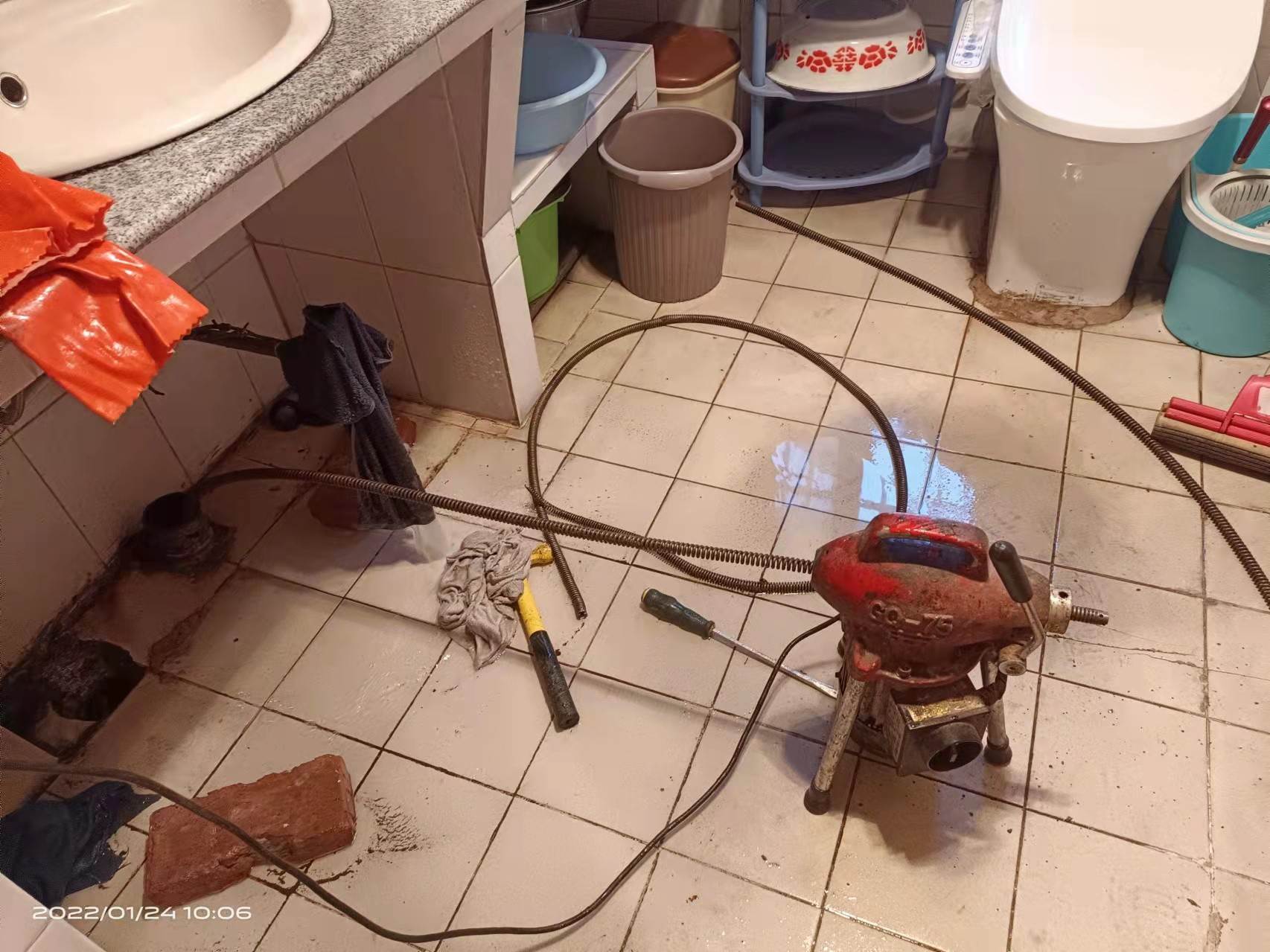 库伦疏通厨房下水道，地漏疏通